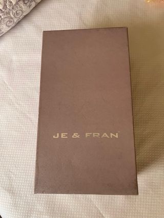 Zapatos de piel negros de tacón