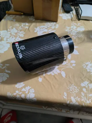 Cola de escape Remus Carbono