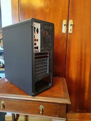 Torre PC Negra/Plateada