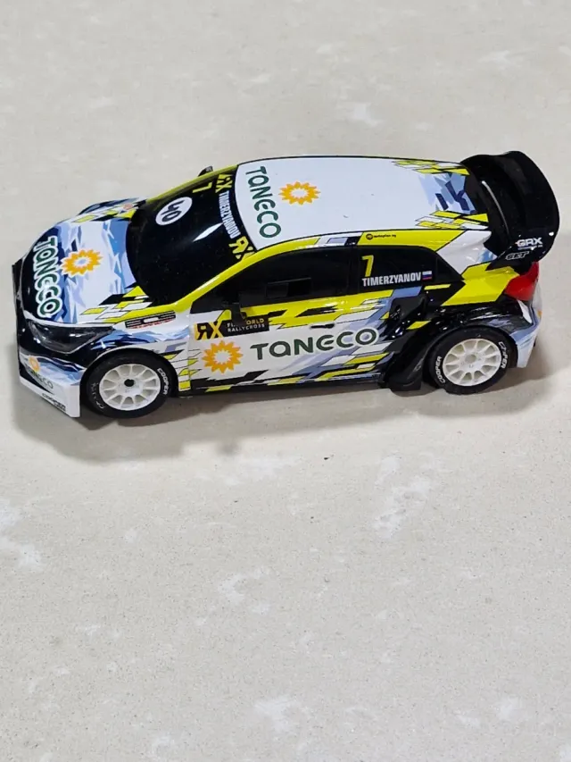 Scalextric Hyundai i20 Rally