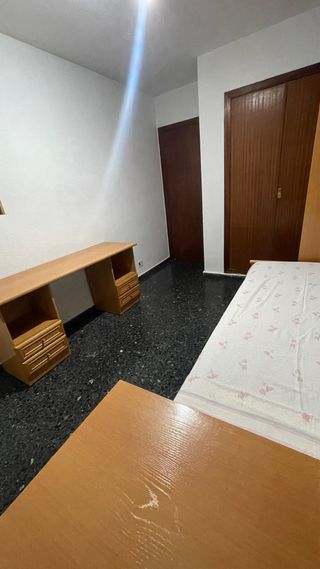 Alquilo habitación para chica