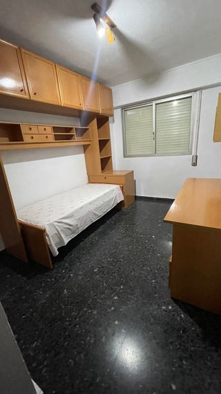 Alquilo habitación para chica