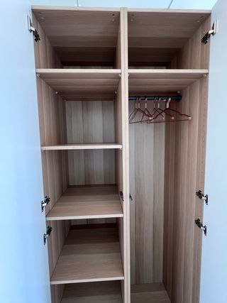 Armario modular Ikea PAX con luces