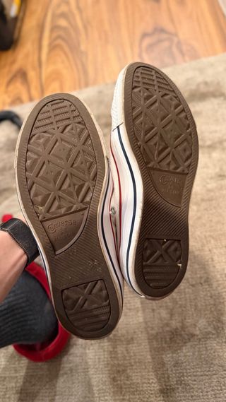 Converse Bota Blancas con Detalles Rojos