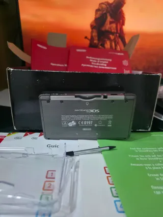 Nintendo 3DS Negra + Accesorios