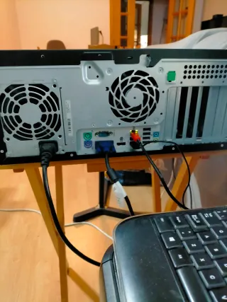 Ordenador HP Torre Negro/Plata