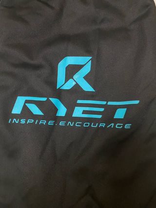 Sillín de carbono Romet