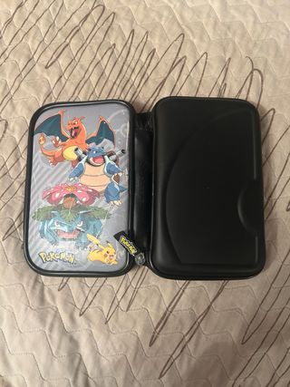 Nintendo 3DS + custodia Pokémon + caricatore + Pokémon Sole