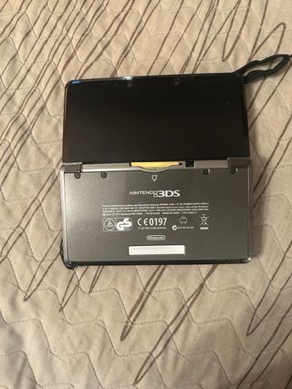 Nintendo 3DS + custodia Pokémon + caricatore + Pokémon Sole