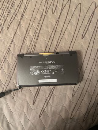 Nintendo 3DS + custodia Pokémon + caricatore + Pokémon Sole