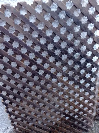 Celosía de madera decorativa