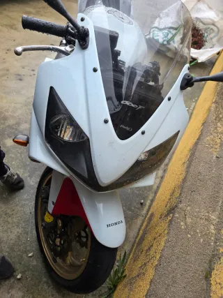Honda CBR 600 F4