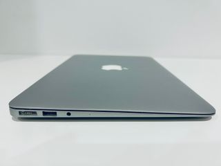 MacBook Air 11" (2015) con Batería Nueva