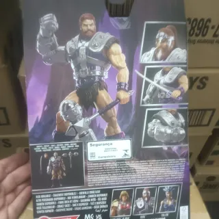 Figura de acción guerrero con espada