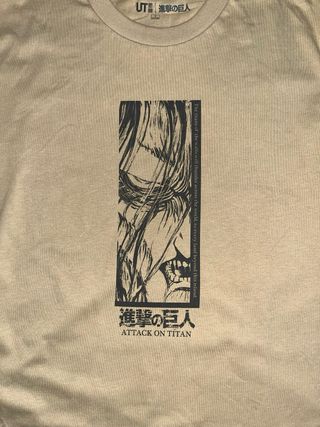 T-shirt Uniqlo x Attack on titan Size S Small y2k