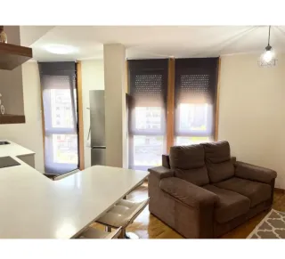 Sofá 2 plazas marrón tela como nuevo ponteareas