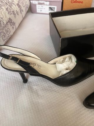 Zapatos de tacón negros talla 37