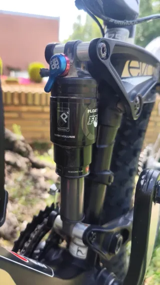 Bicicleta Enduro Trek Fuel EX7