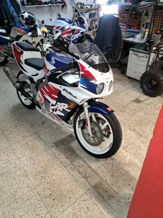 Honda CBR 250 RR