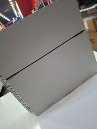 PlayStation 4 Edición Blanca + Mando Blanco