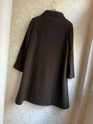 Abrigo Purificación García Marrón