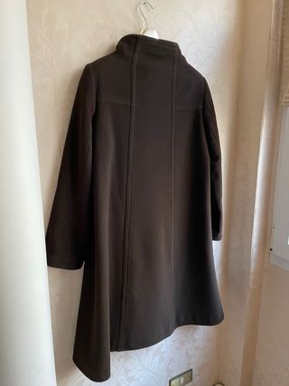 Abrigo Purificación García Marrón