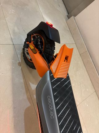 Patinete Eléctrico Cecotec Bongo V70