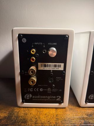 Altavoces Audioengine A2 Blancos