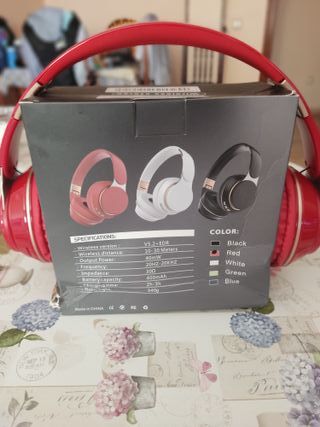 Auriculares Inalámbricos Rojos + Cables