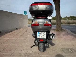 SUZUKI BURGMAN 650 EJECUTIVE FULL EXTRAS