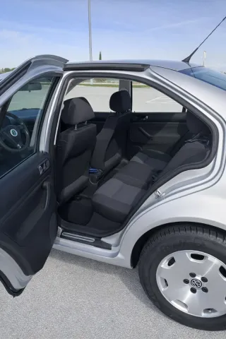 Wolkswagen  bora 2002