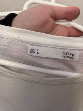 Camiseta Sfera con bolsillo de ganchillo