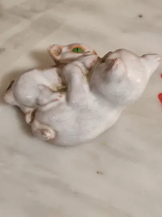 Due gattini in ceramica