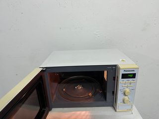 Microondas Panasonic Blanco