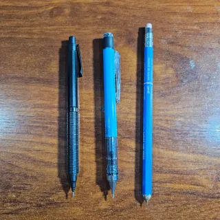 Pack 3 Portaminas (Negro, Azul, Azul)