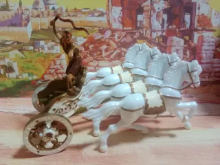 Cuadriga Romana Reamsa, se pintan.