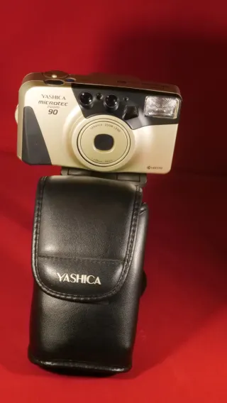Cámara Yashica Microtec Zoom 90