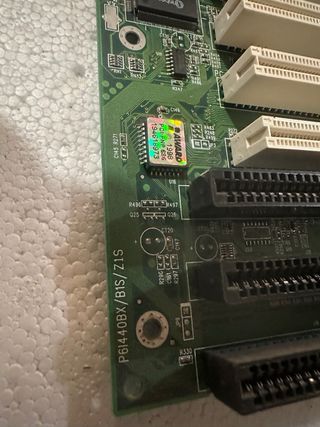 126- legend qdi p61440bx Pentium III 450 slot 1