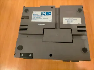 Console Nintendo NES spagnola