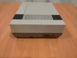 Console Nintendo NES spagnola