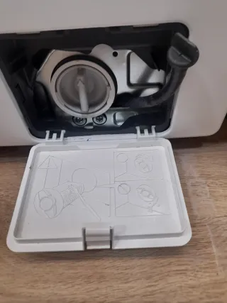 Lavadora Samsung Blanca prácticamente nueva