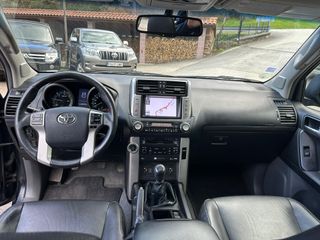 TOYOTA Land Cruiser 3.0 D4D VXL