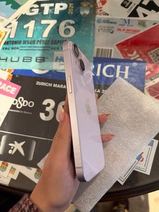 iPhone 14 Morado