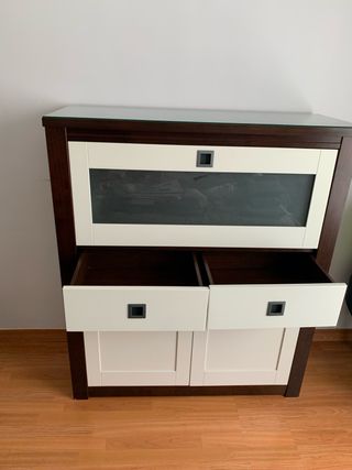 Aparador madera y cristal