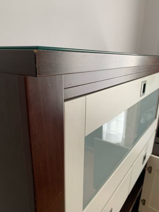 Aparador madera y cristal