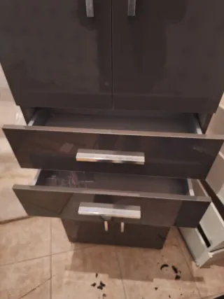 Armario auxiliar baño gris y blanco