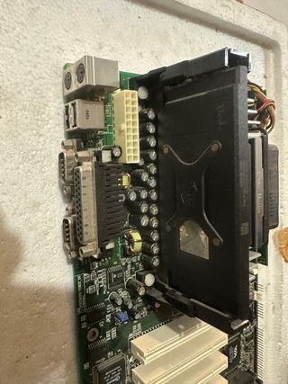 127- qdi p6v693a/a5-133 Pentium III 500 slot+RAM