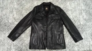 Chaqueta de PIEL CUERO negra