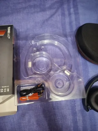 Cascos Inalámbricos JBL Tune 660NC Negros