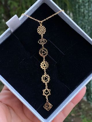 Collar chakras oro